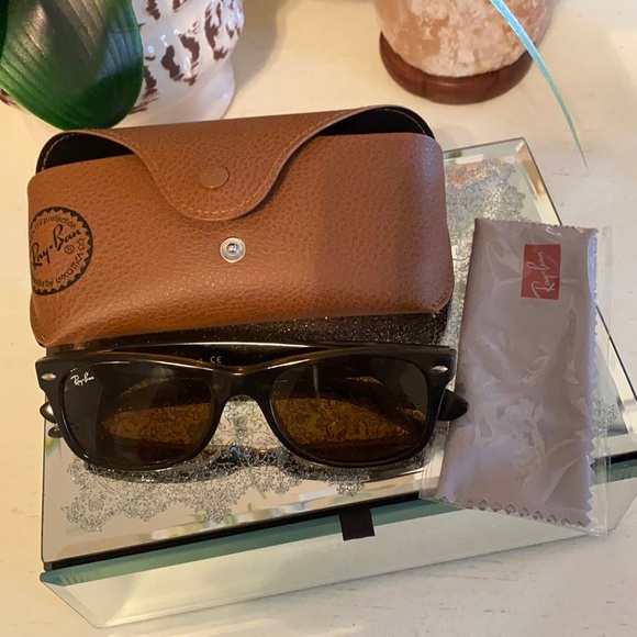 Ray-Ban Accessories - Authentic “new wayfarer” Ray Ban sunglasses